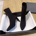 Elastische Stiefeletten mit Chunky-Heel und Karree-Spitze
