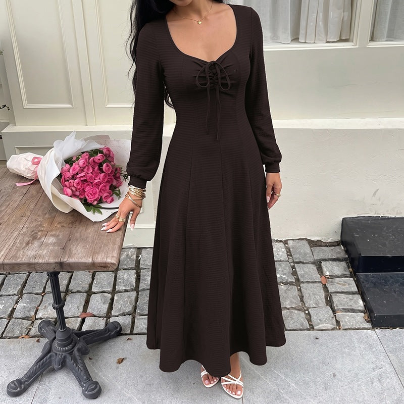 Elegantes A-Linien Strickkleid mit Schnürung