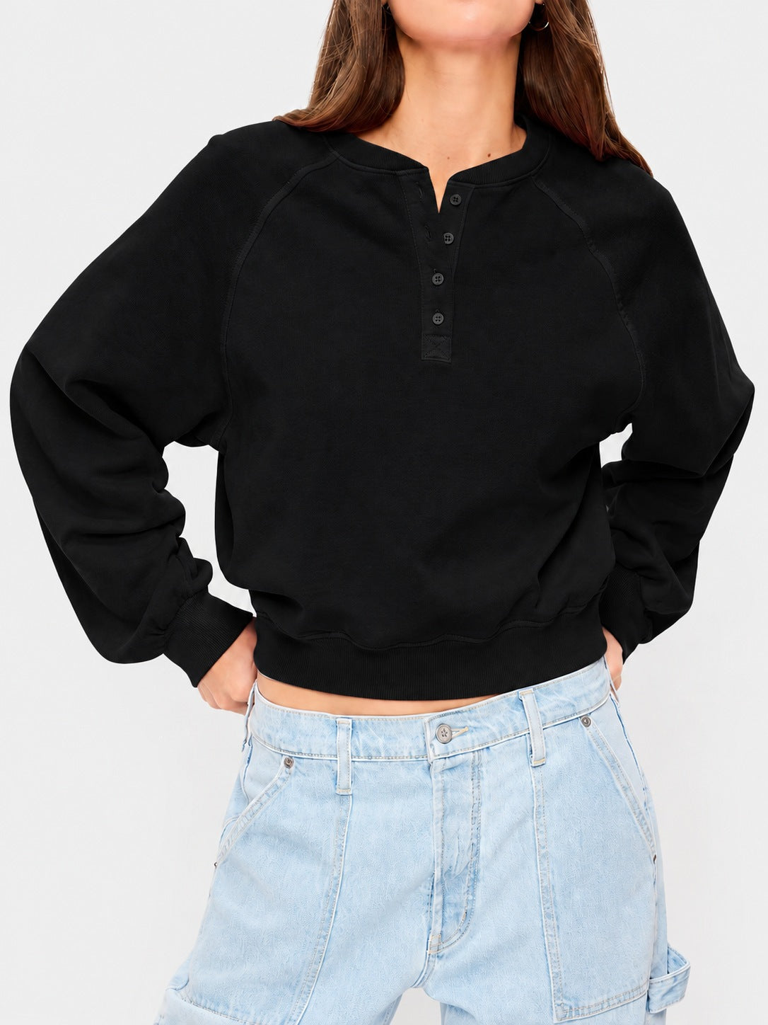 Cropped Sweatshirt mit Knöpfen