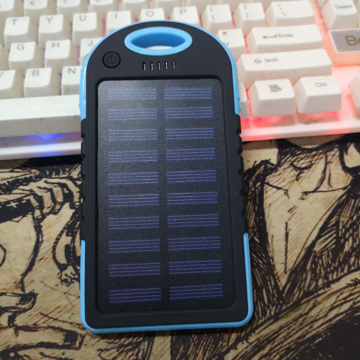 Solar Powerbank mit zwei USB-Anschlüssen – Bild 4 | LuxeStyle