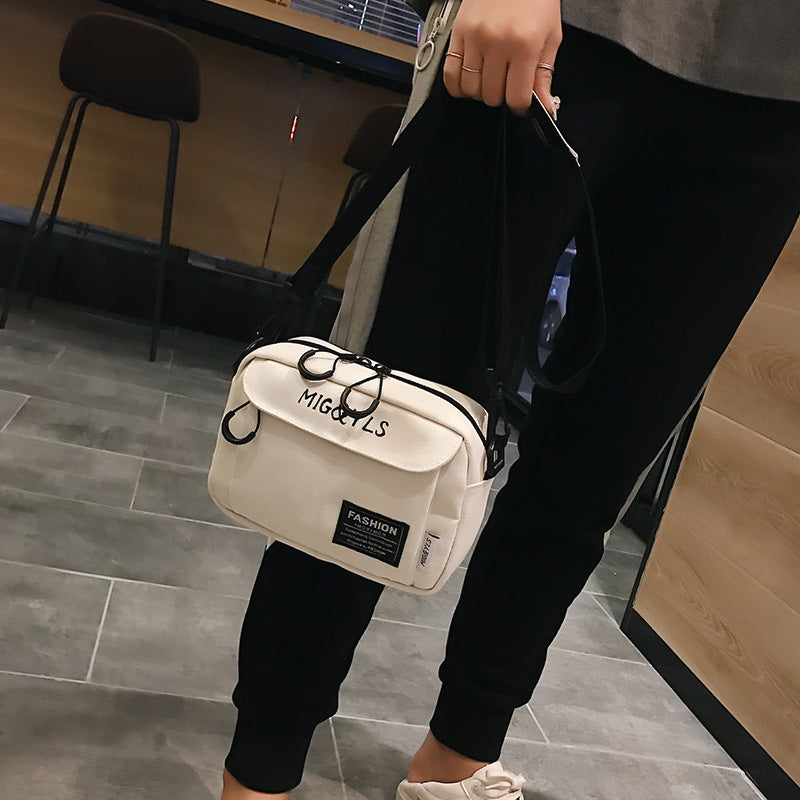 Schultertasche aus Canvas – kleine quadratische Tasche – Bild 6 | LuxeStyle