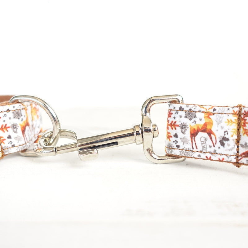 Weihnachtliches Hunde-Halsband mit Schleife – Bild 3 | LuxeStyle