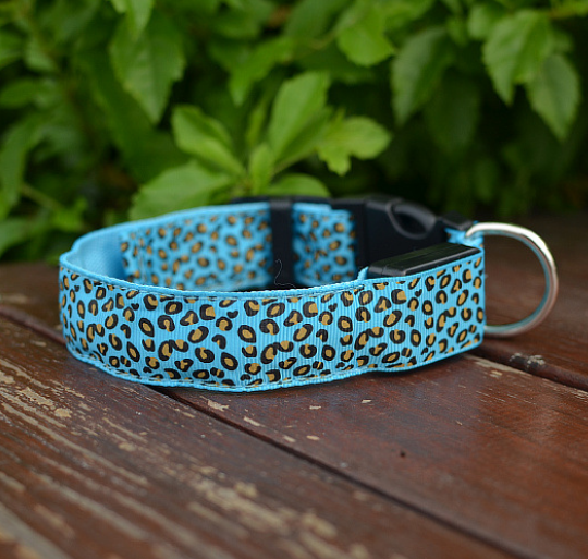 LED-Halsband für Hunde – Leopard-Muster