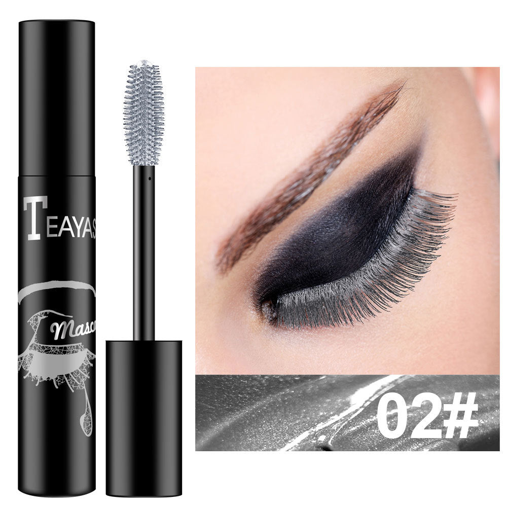 Fluoreszierende Mascara für lange Wimpern – Bild 2 | LuxeStyle