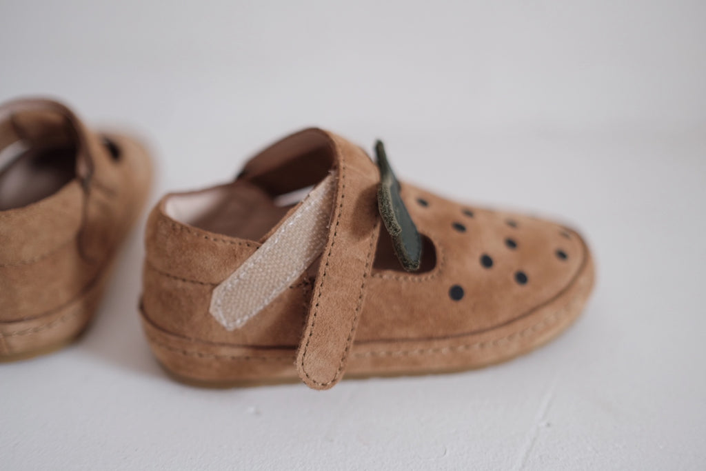 Mädchenschuhe Leder mit Klettverschluss – Bild 5 | LuxeStyle