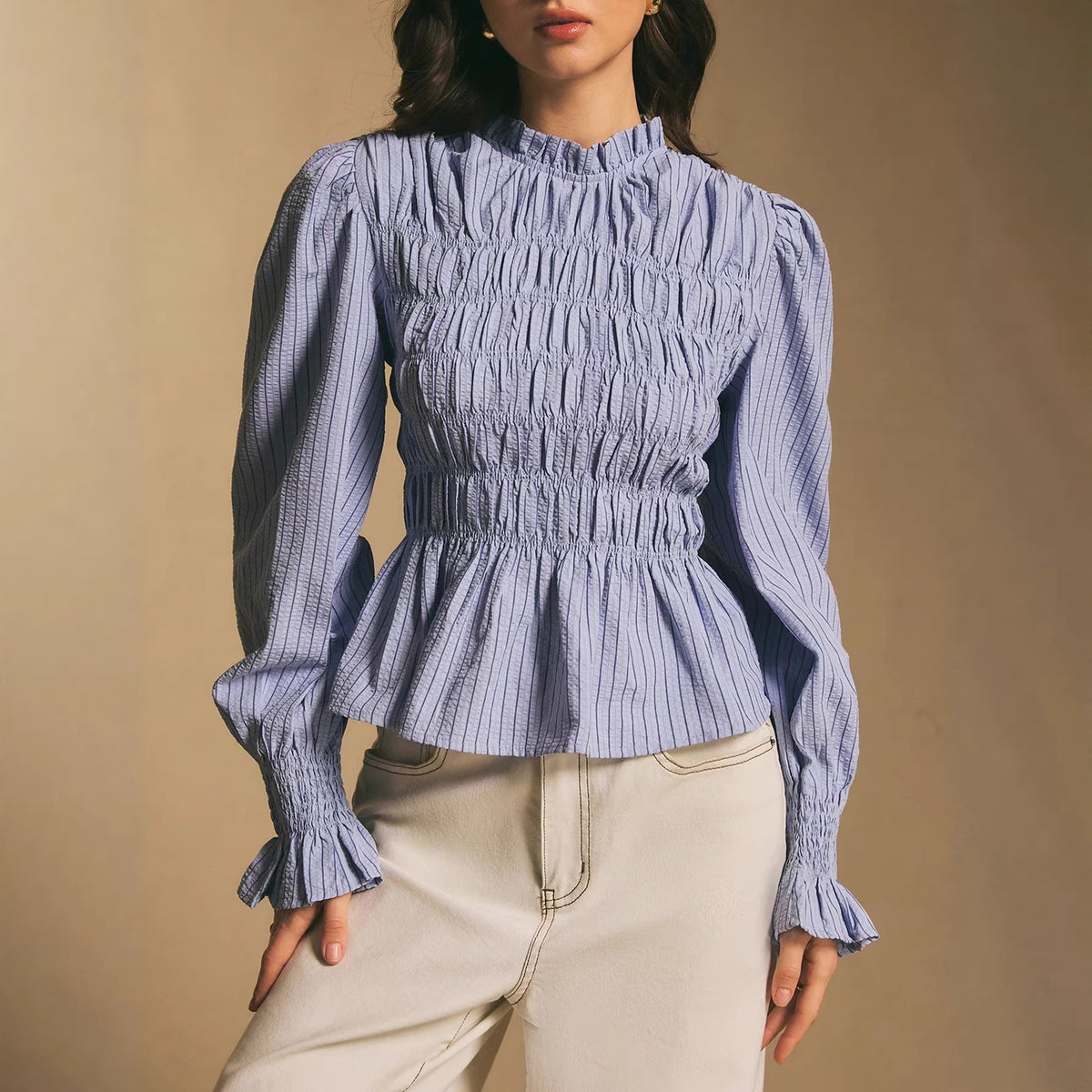 Gestreifte Bluse mit Rüschen und Puffärmeln | LuxeStyle