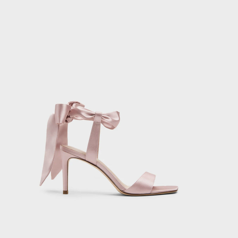 Satin-Sandalen mit Schleife