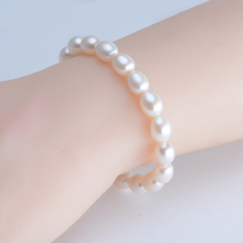 Perlenarmband mit Reisan-Form