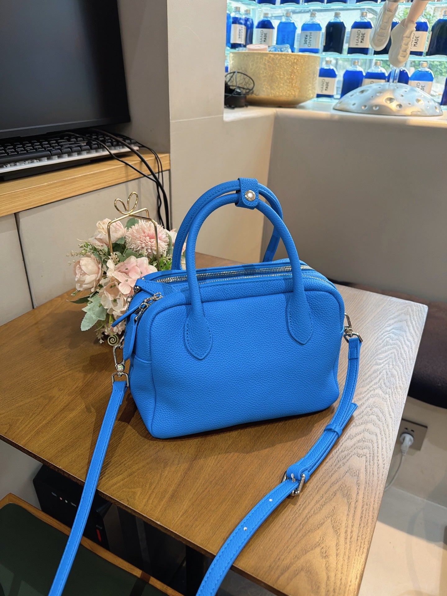 Boston-Henkeltasche «Lussa» · Echtleder im Bowling-Stil (Damen, 9 Farben)