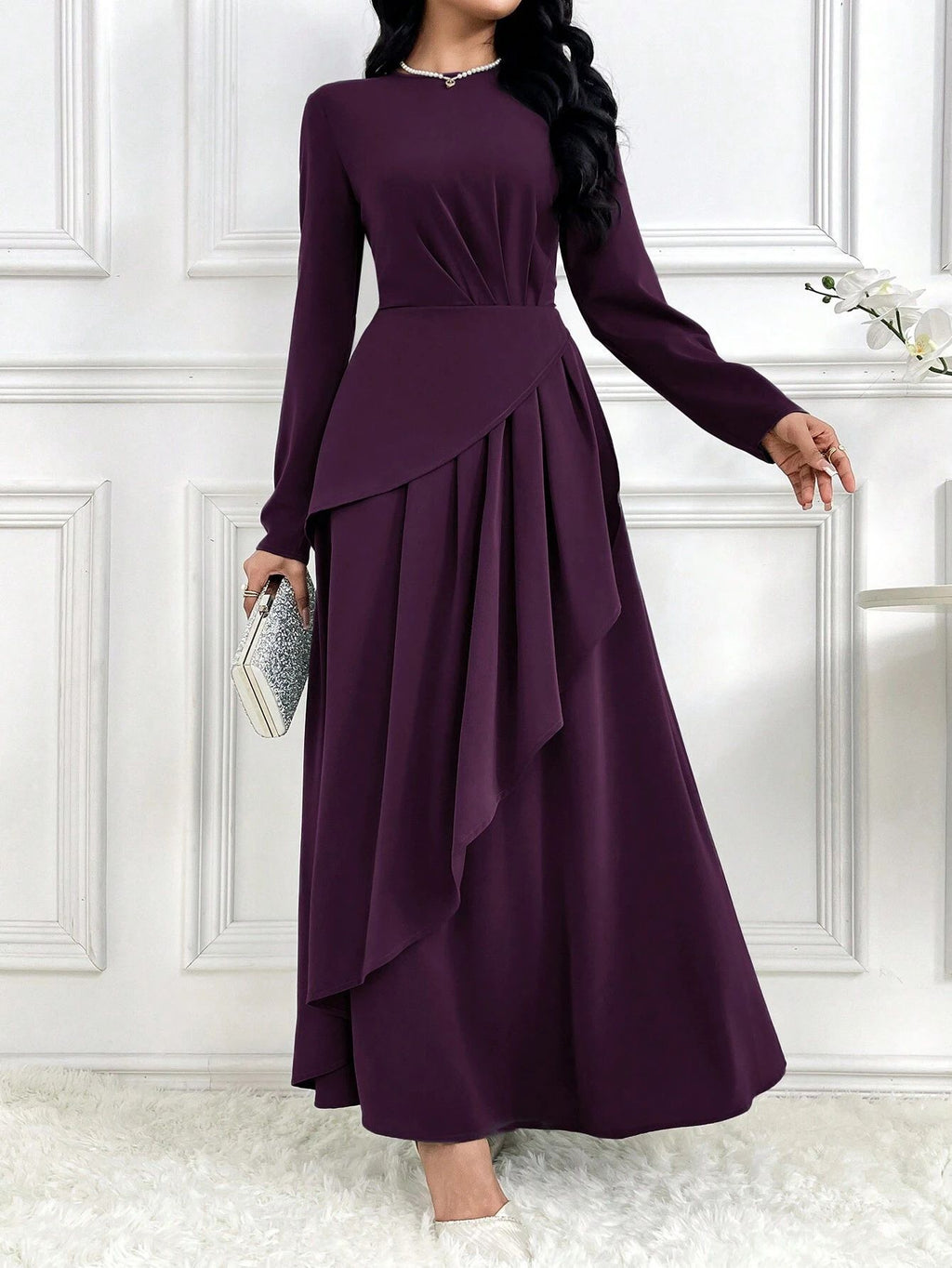 Elegantes Langarm-Maxikleid
