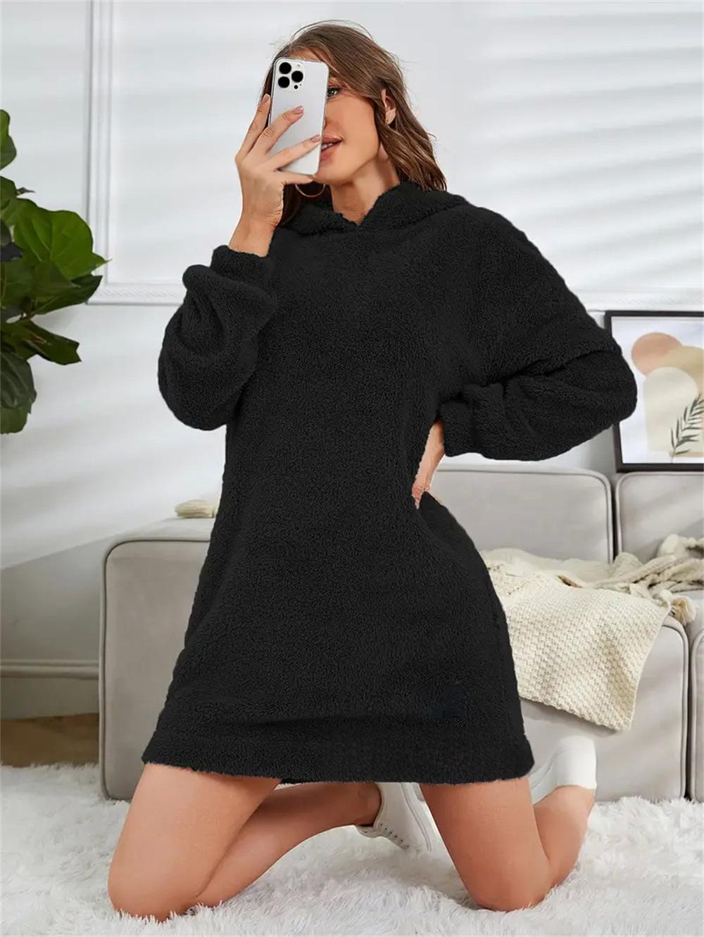 Kapuzenlangarmkleid
