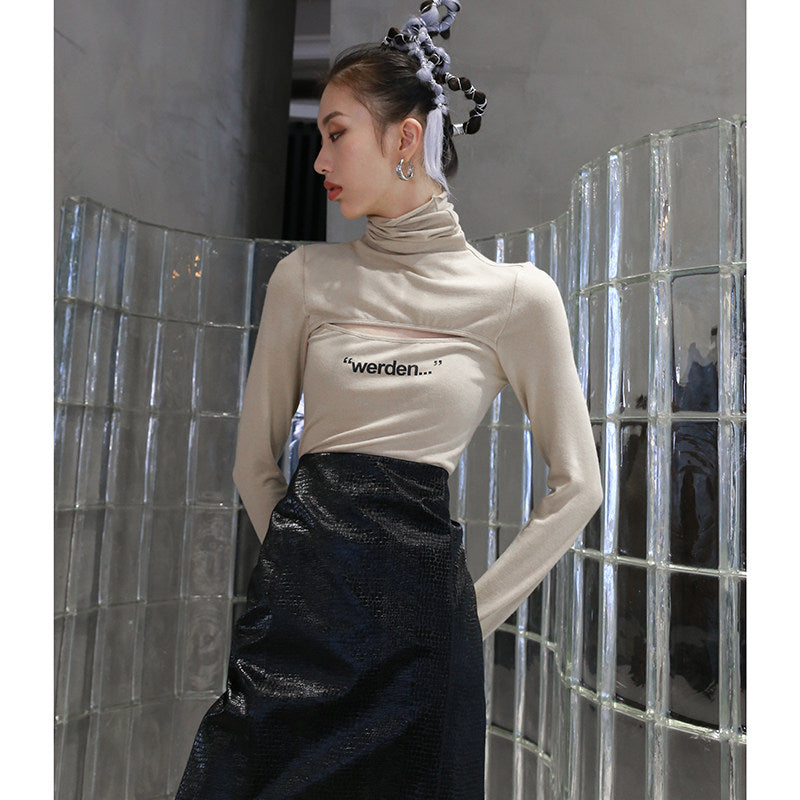 Slim-Fit Langarmshirt mit Schriftzug