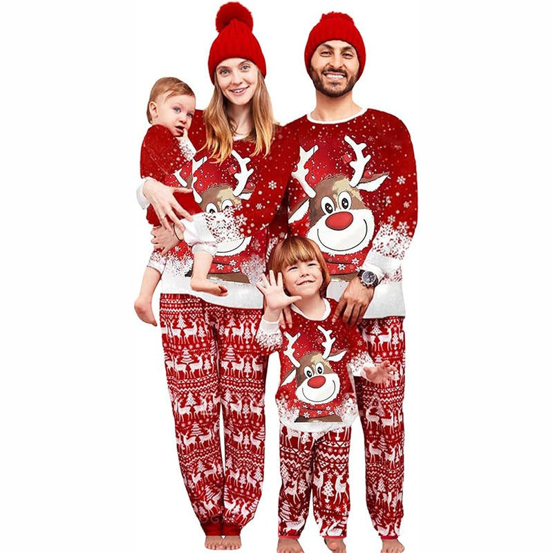 Elch-Pyjama für die ganze Familie