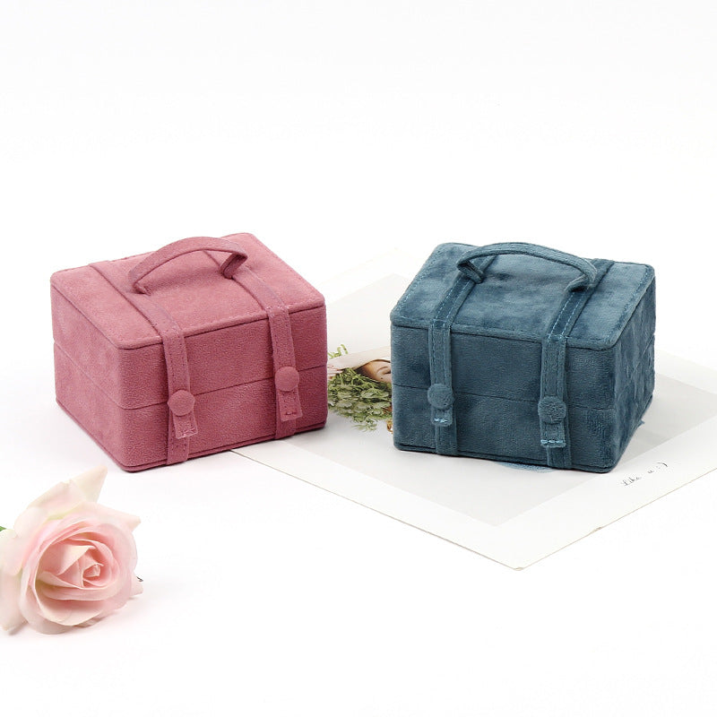 Reise-Schmuckbox aus Samt – Bild 6 | LuxeStyle