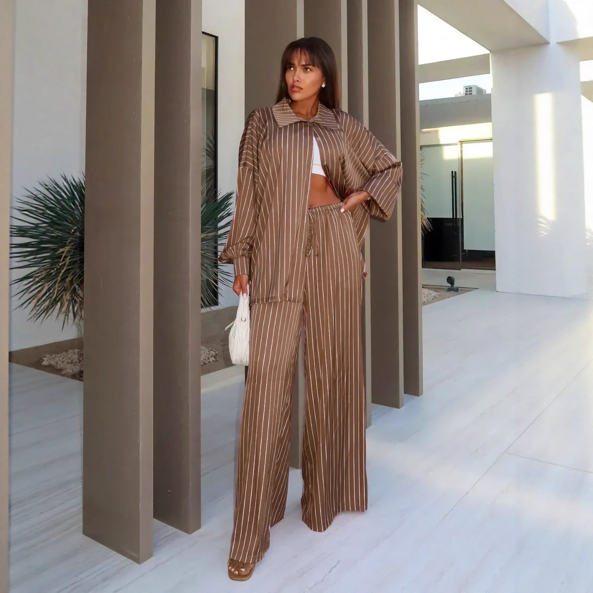 Gestreiftes Zweiteiler-Set mit Cardigan & Hose