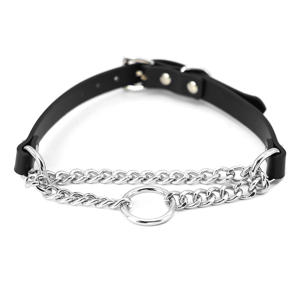 Halsband mit Leine aus Leder – Bild 1 | LuxeStyle