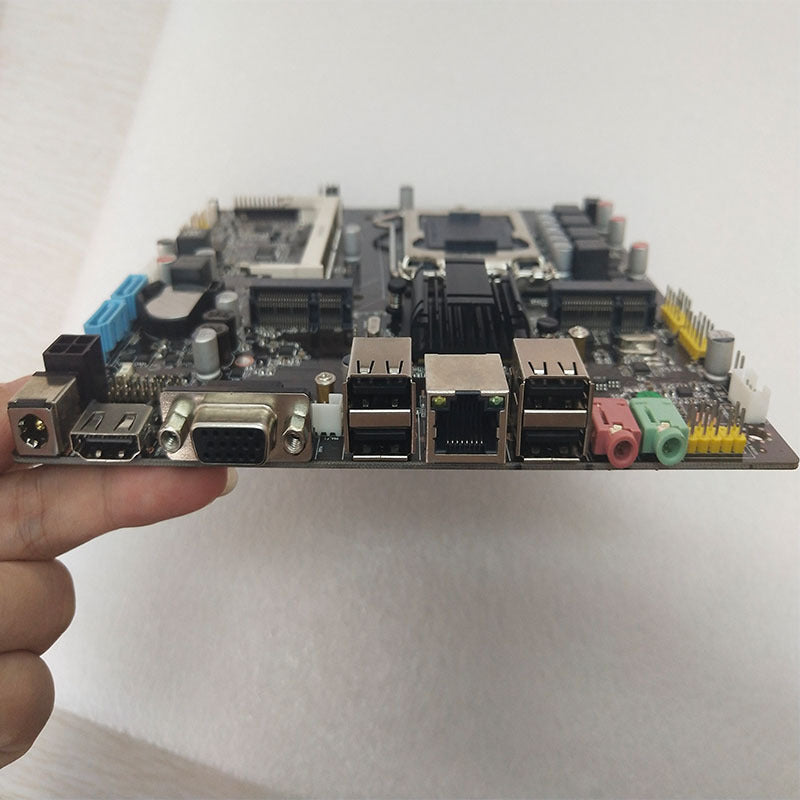 Industrie-Mainboard Mini-ITX LGA 1155 – Bild 3 | LuxeStyle