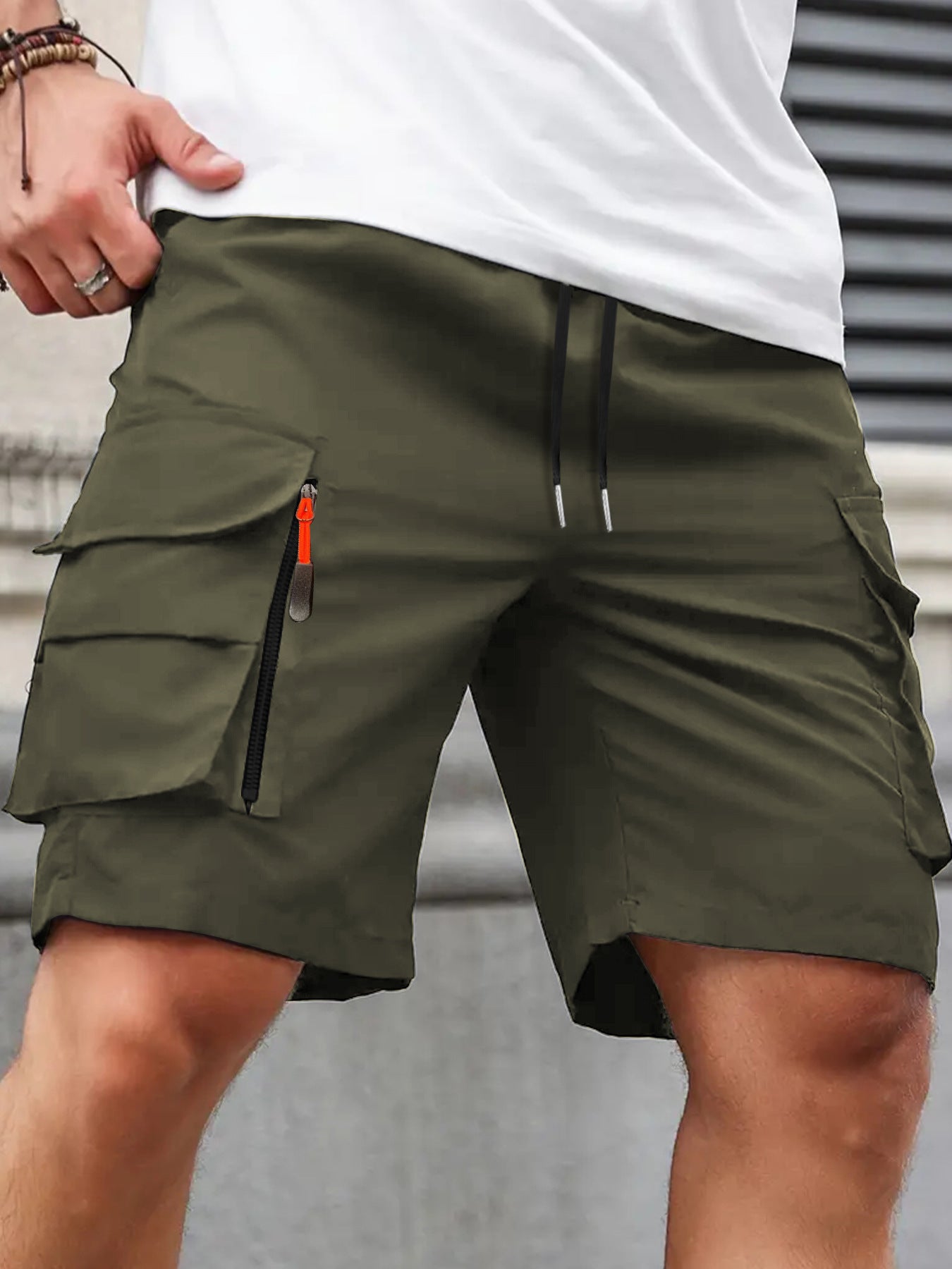 Leichte Cargo-Shorts