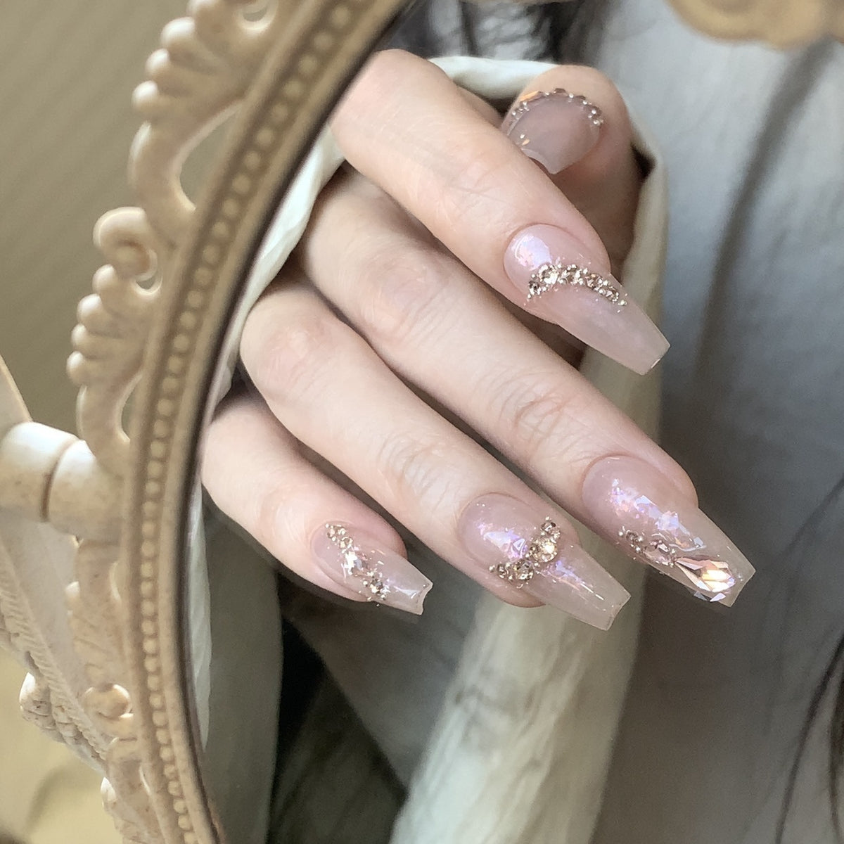 Opal-Look Press-on Nägel mit Herzmuster – Bild 6 | LuxeStyle