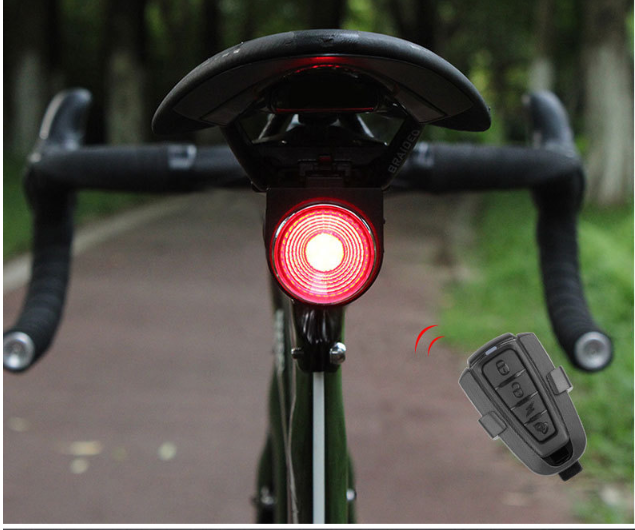 Smartes Velo-Rücklicht mit Fernbedienung – Bild 4 | LuxeStyle