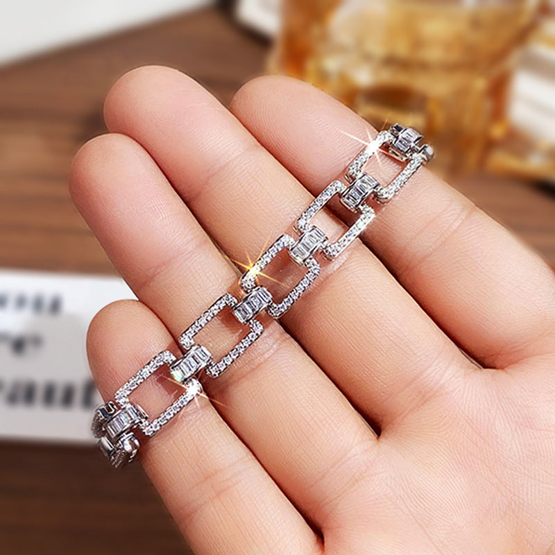Hip-Hop-Punk-Armband mit quadratischem Design und Zirkonia