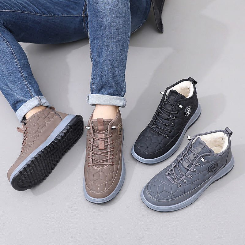 Gefütterte Winterschuhe mit dicker Sohle