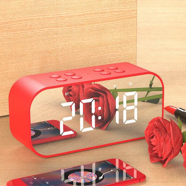 Bluetooth Lautsprecher mit LED-Uhr – Bild 3 | LuxeStyle