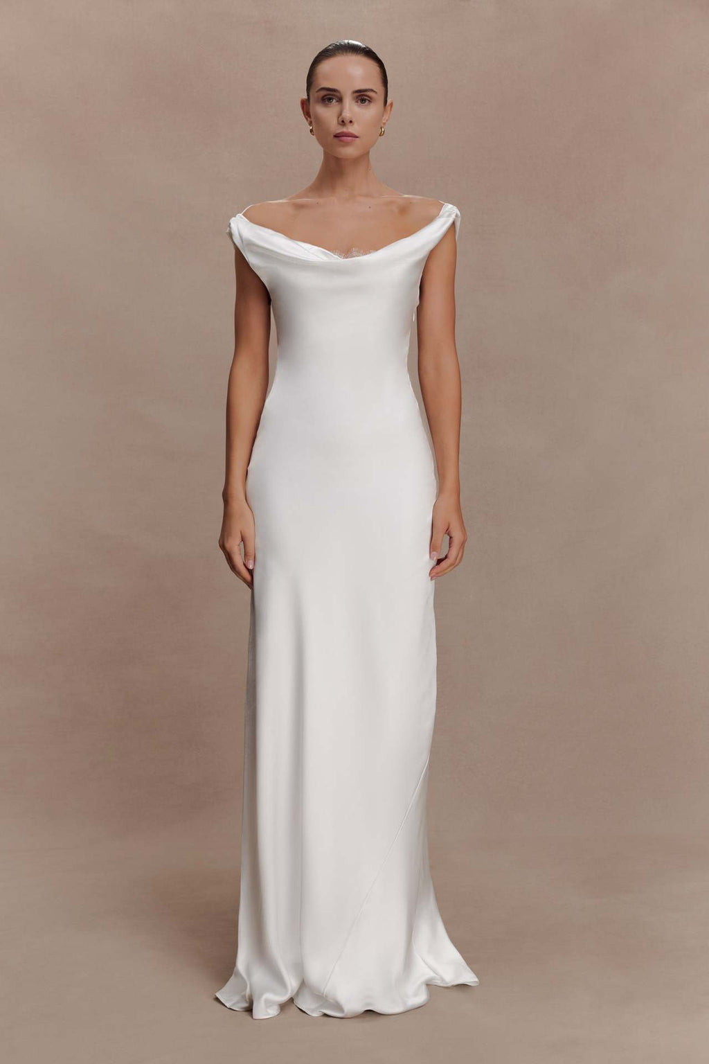 Elegantes Spitzen-Abendkleid mit U-Boot-Ausschnitt – Bild 5 | LuxeStyle