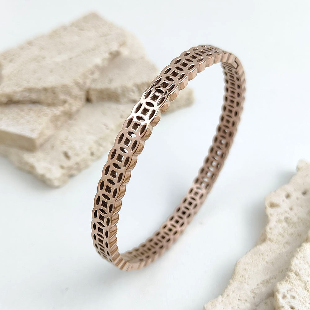 Hohler Schmuckarmband