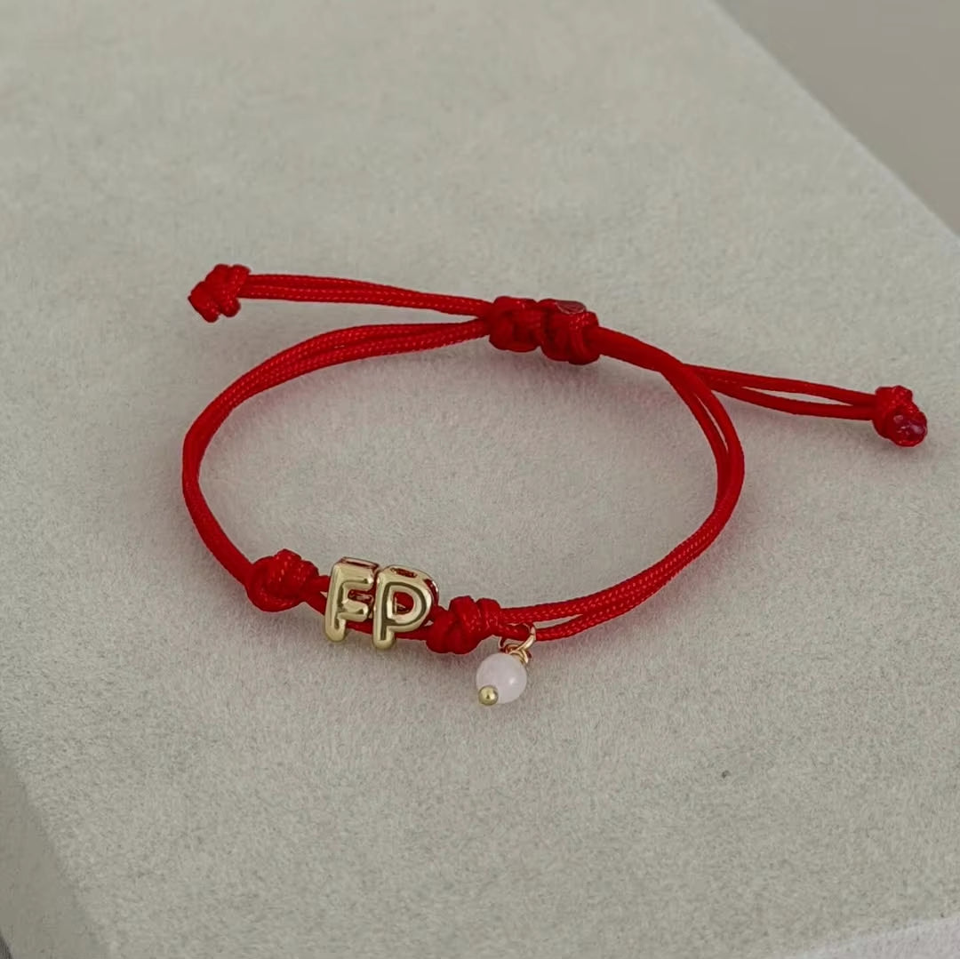 Buchstaben-Armband aus Kupfer – Bild 8 | LuxeStyle
