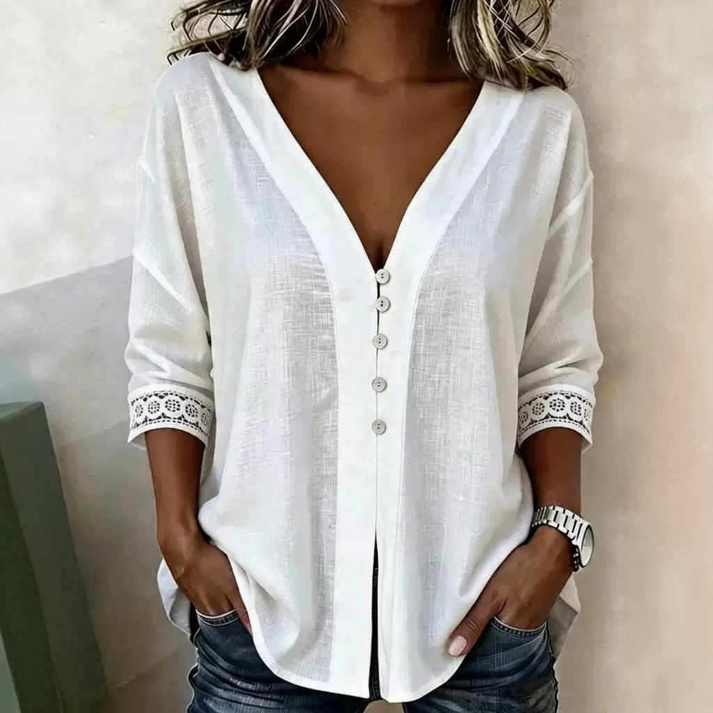 Weibliche Bluse mit V-Ausschnitt