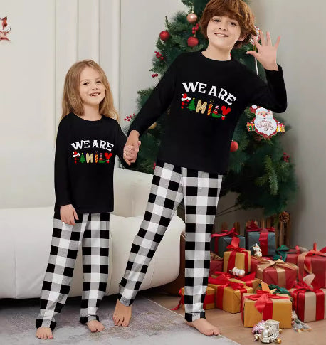 Kariertes Pyjama-Set für die ganze Familie