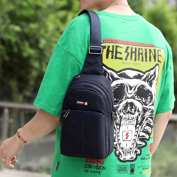 Sportliche, minimalistische Crossbody Bag für Herren – Ansicht 2
