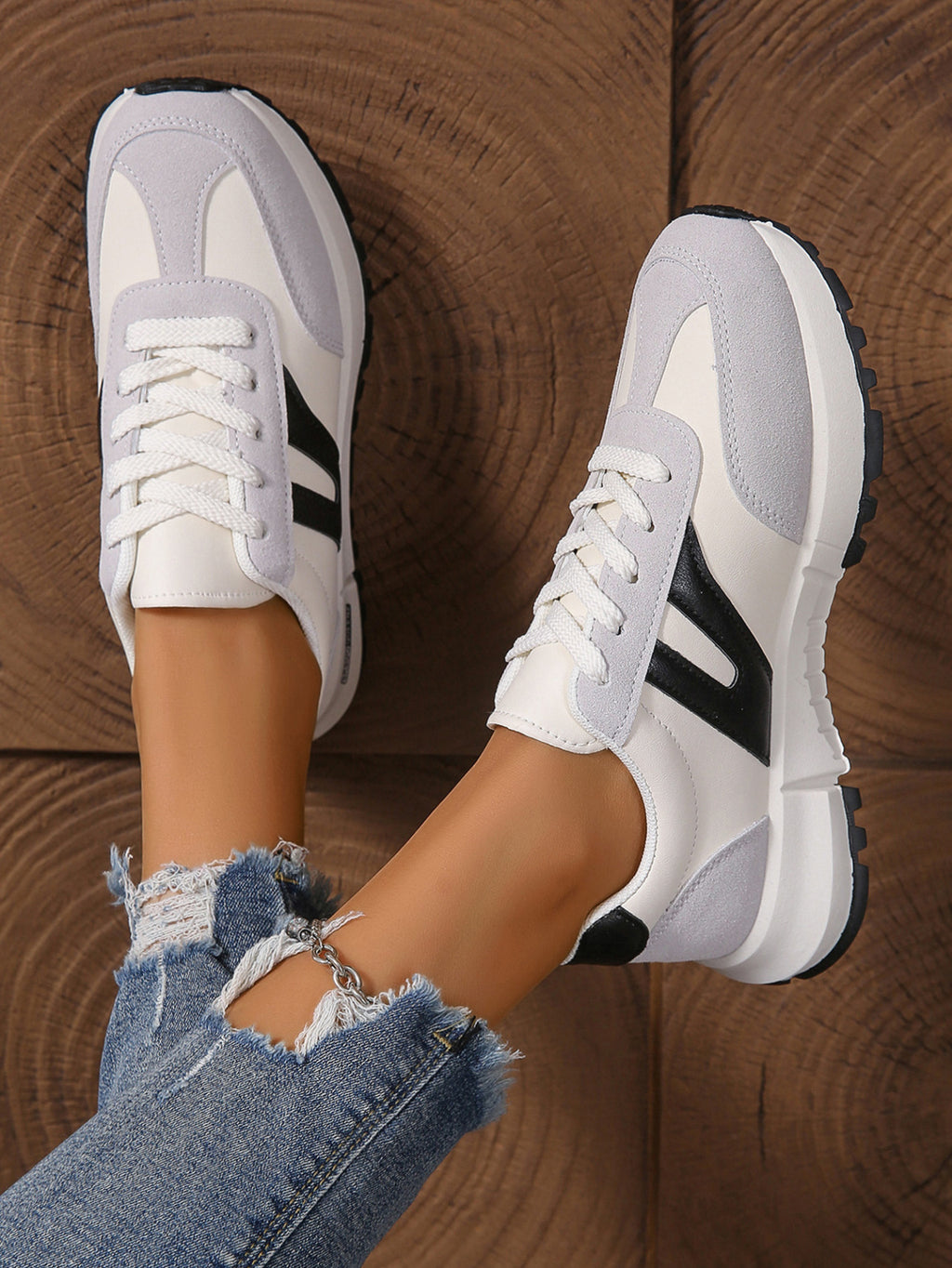 Atmungsaktive Mesh-Sneaker mit flacher Sohle