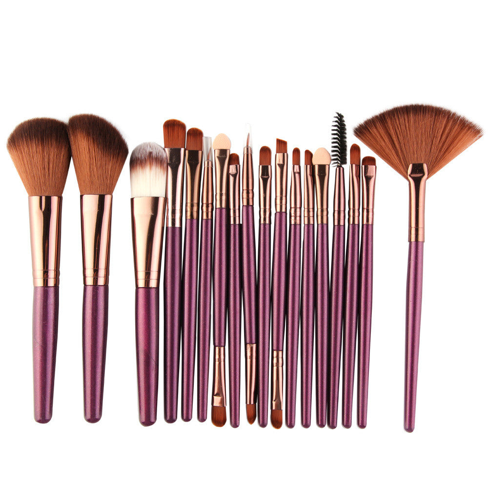 Make-up Pinsel-Set mit 18 Pinseln – Bild 8 | LuxeStyle