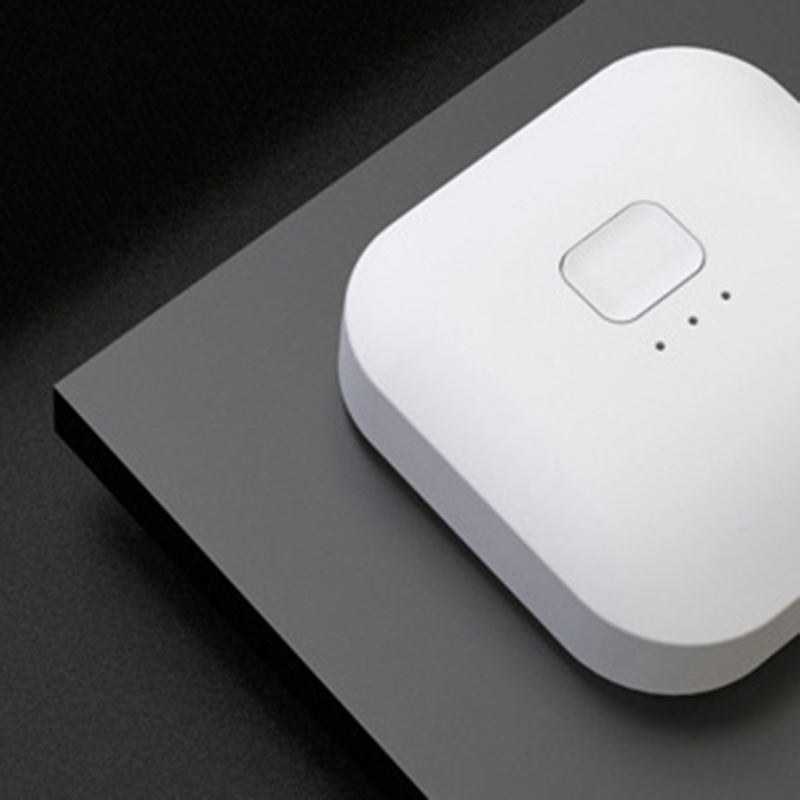 Tragbarer USB-Luftreiniger als Halskette – Bild 2 | LuxeStyle
