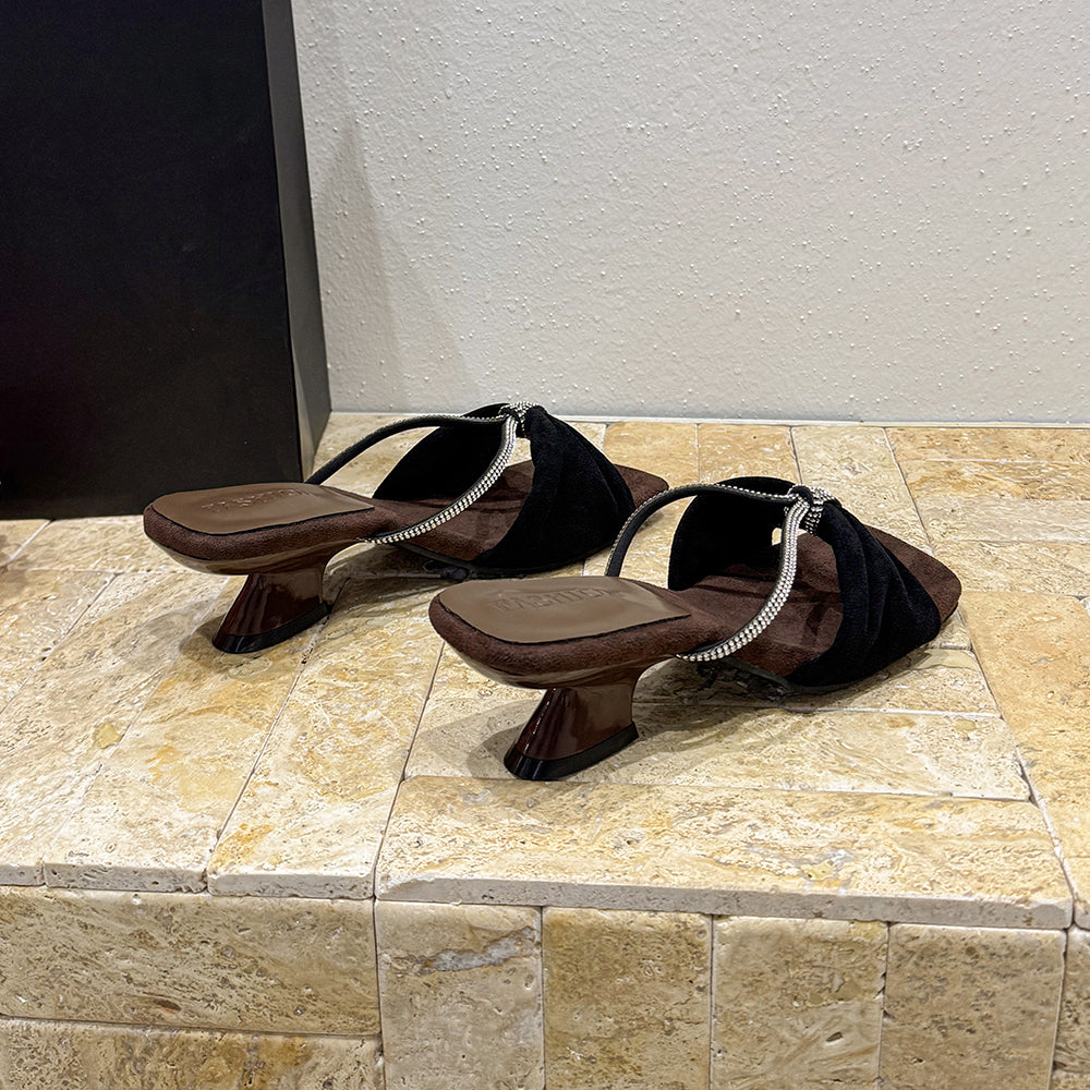 Satin-Sandalen