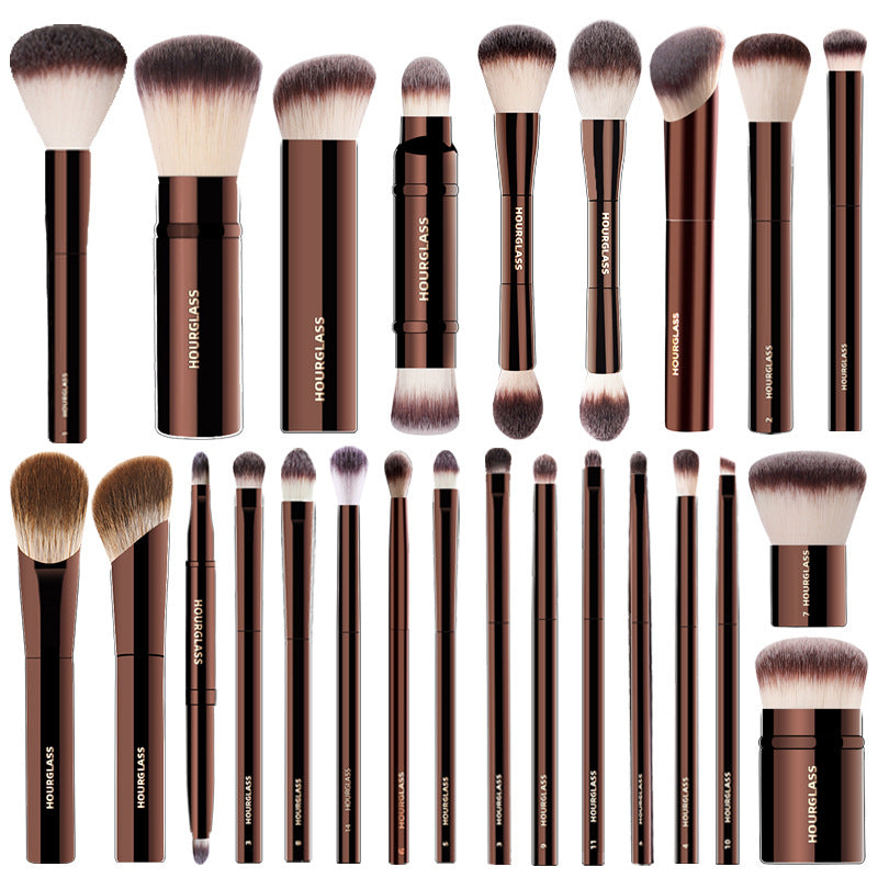 Puder- & Lidschattenpinsel – Bild 9 | LuxeStyle