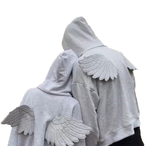 Kapuzenpullover mit Engelsflügeln