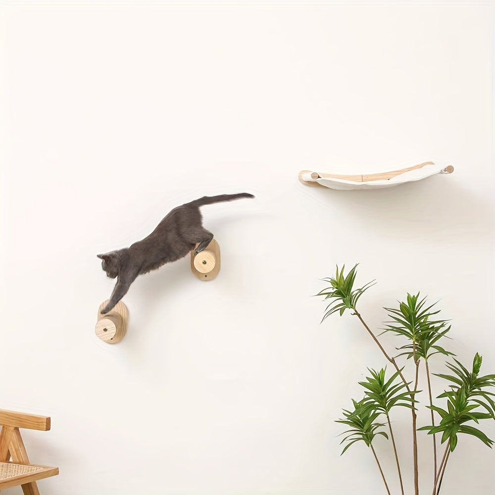 Wand-Katzenbaum – platzsparendes Kletterparadies