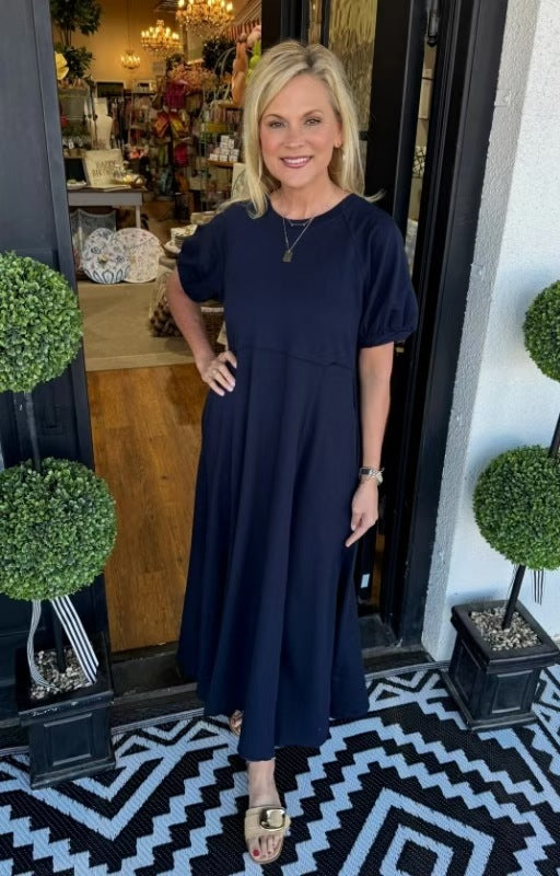 Strick-Maxikleid mit kurzen Ärmeln – Bild 6 | LuxeStyle