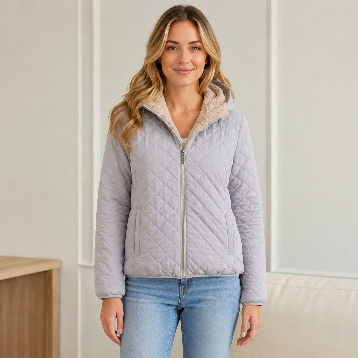 Kurzmantel mit Kapuze aus Polyester | LuxeStyle