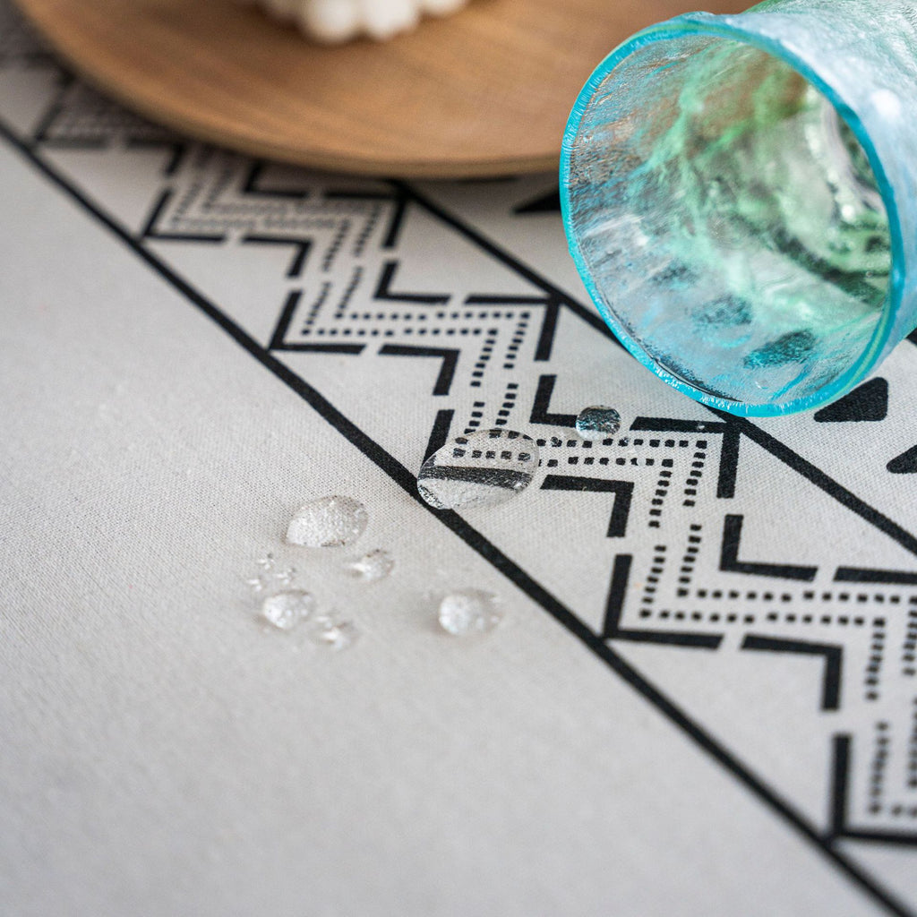 Tischdecke mit Quasten – geometrisches Muster – Bild 13 | LuxeStyle
