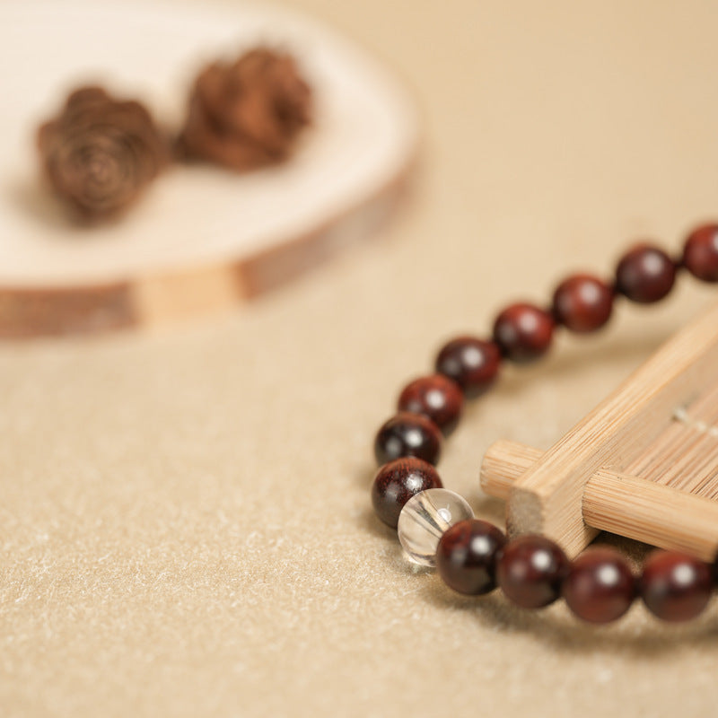 Armband aus Sandelholz und Kristallperlen – Bild 5 | LuxeStyle