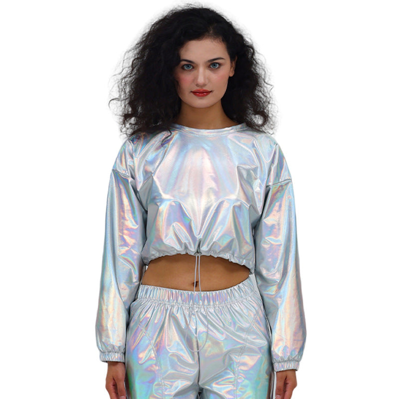 Glänzendes Kunstleder-Sweatshirt mit Rundhals