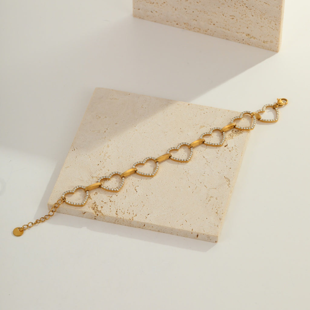 Herz-Zirkon Armband aus farbbeständigem Edelstahl – Bild 9 | LuxeStyle
