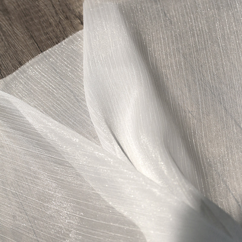 Glänzender Mesh-Stoff mit Wasserstruktur, Weiss – Bild 5 | LuxeStyle