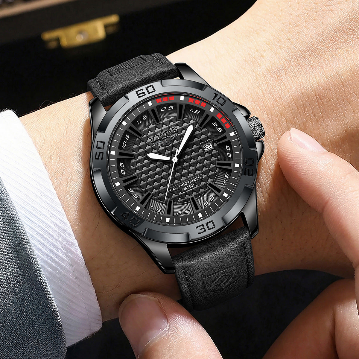 Herrenuhr mit grosser Zifferblatt