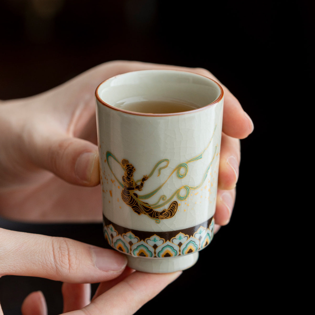 Keramiktasse Dunhuang Fliegende Apsaras – Bild 8 | LuxeStyle