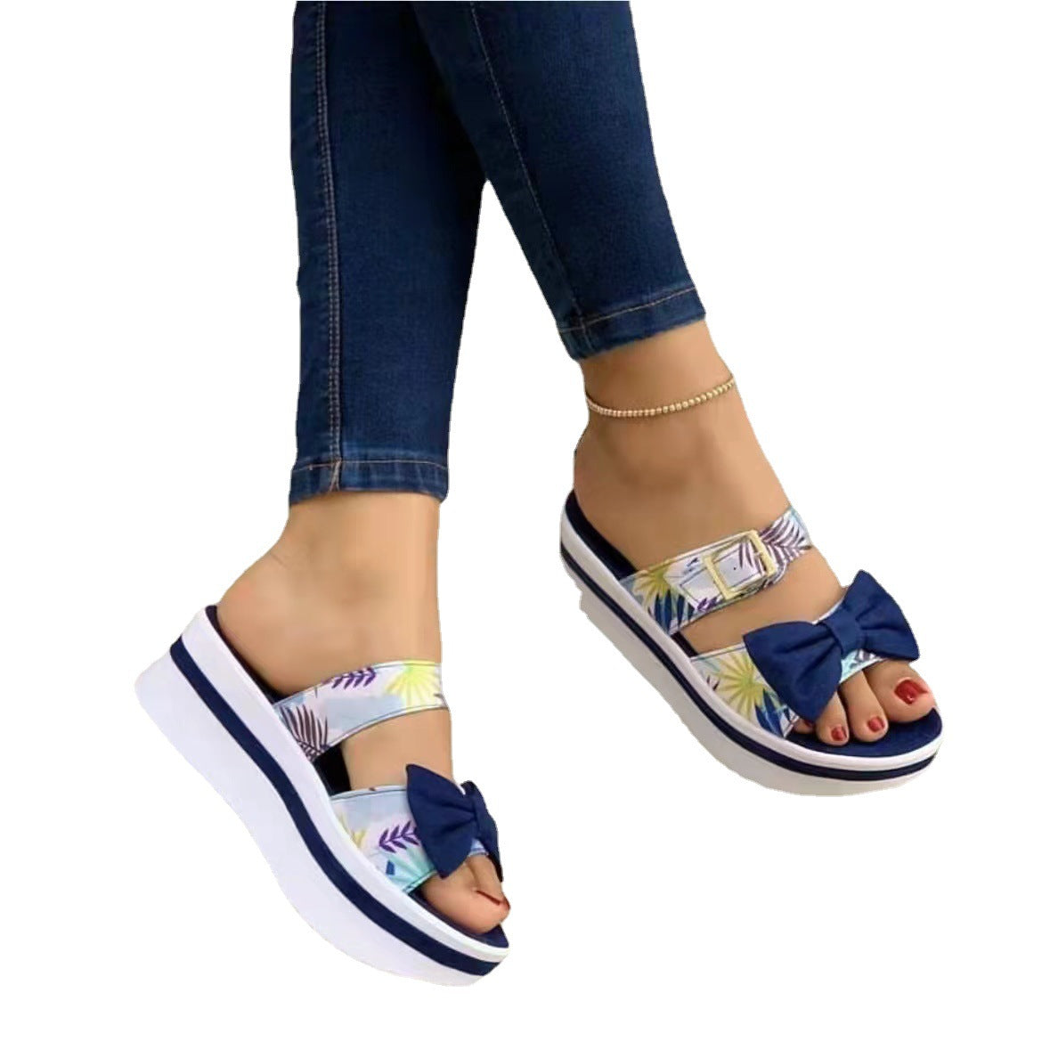 Sandalen mit Schleife und Plateau – Bild 4 | LuxeStyle